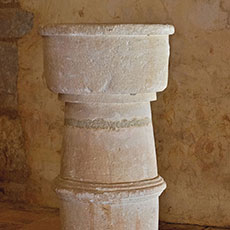 Pedestal Stone 19